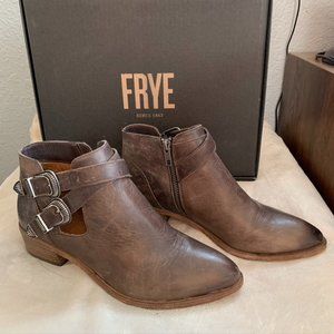 Frye Ray Western Shootie